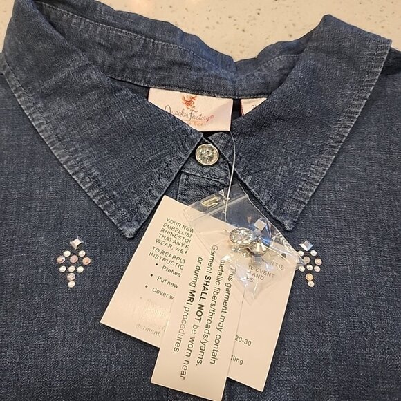 NWT Quacker Factory Womens Denim  Cotton Blend Long Sleeve Embellished Blouse 2X - Picture 4 of 8